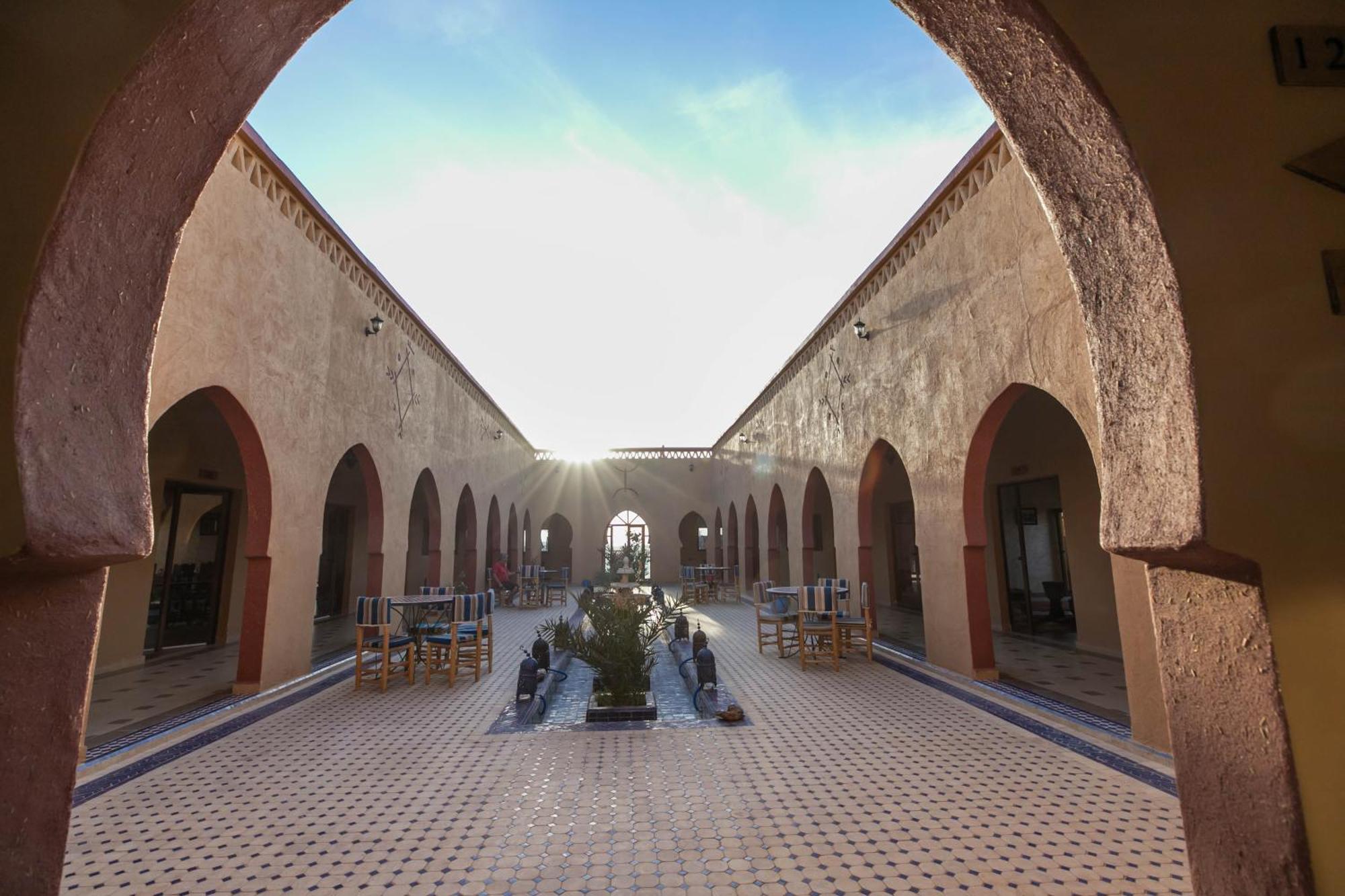 Berber Palace เมอร์ซูกา ภายนอก รูปภาพ