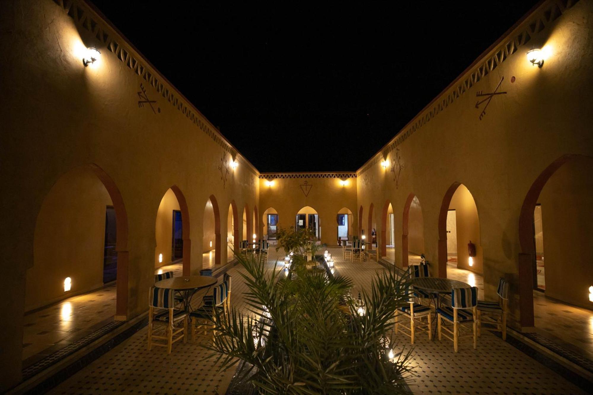 Berber Palace เมอร์ซูกา ภายนอก รูปภาพ